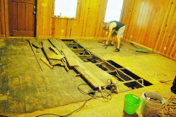 Subfloor Demolition in Mechanicsville